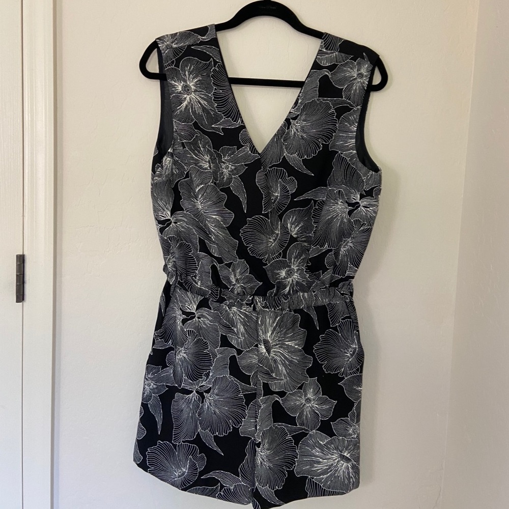 Loft Romper size MP